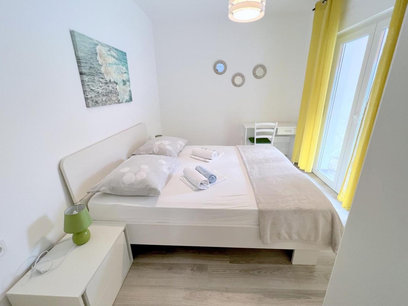 Evergreen & Pinky Apartments Close To The Beach ราบ ภายนอก รูปภาพ